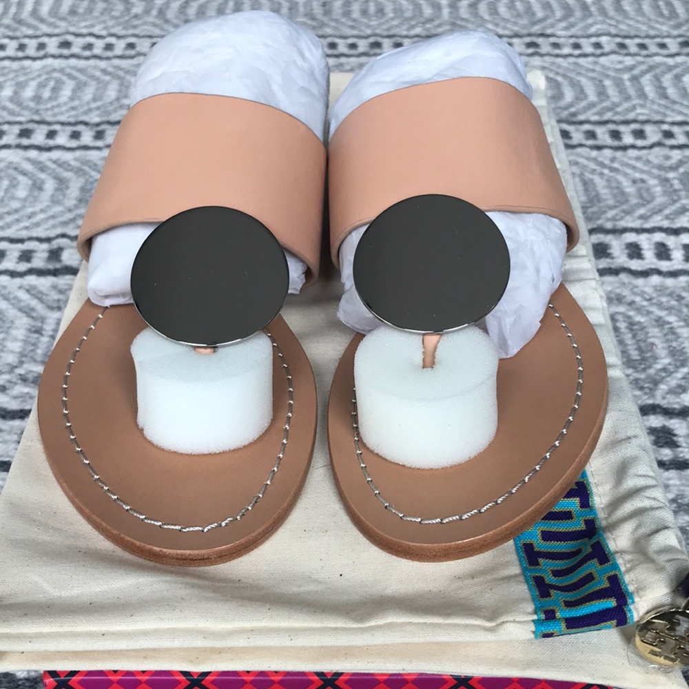 🎉 HP 1/3 🥂 Tory Burch Natural Patos Sandals - Picture 2 of 8
